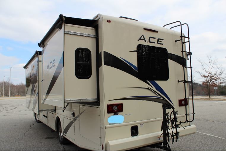 Photo 2 - 2021 Thor Motor Coach Class A Motorhome rental photo 4