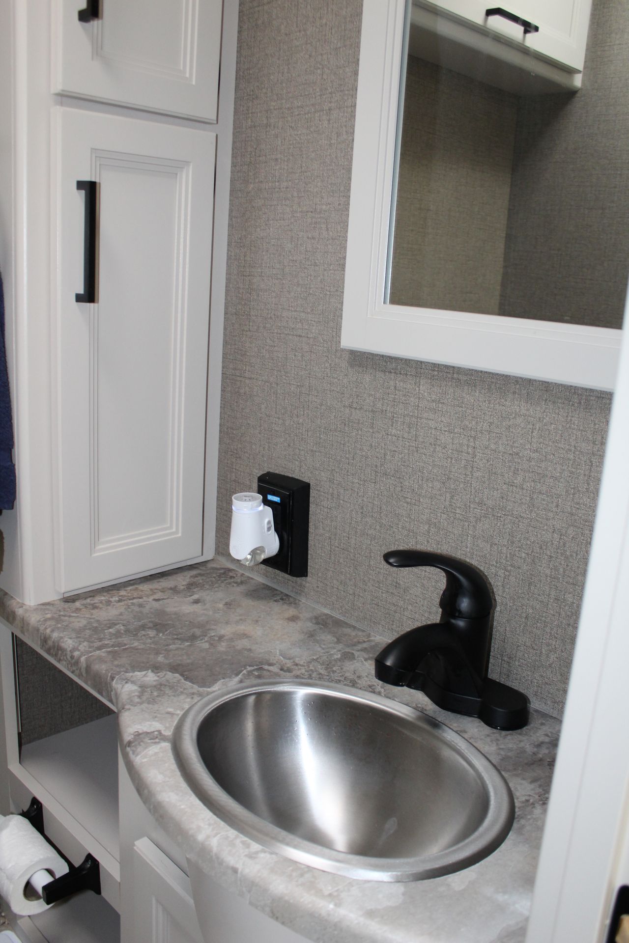 Photo 29 - 2021 Thor Motor Coach Class A Motorhome rental photo 31