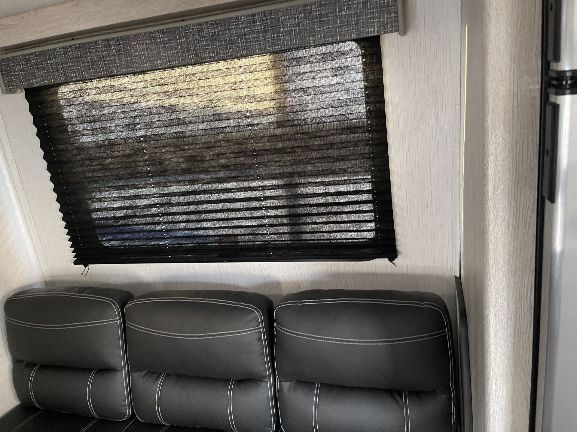 Photo 9 - 2022 Heartland Travel Trailer rental photo 11