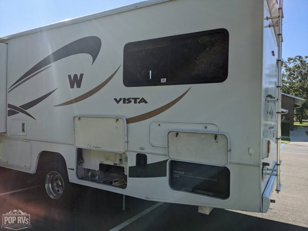 Photo 1 - 2008 Winnebago Class A Motorhome rental photo 3