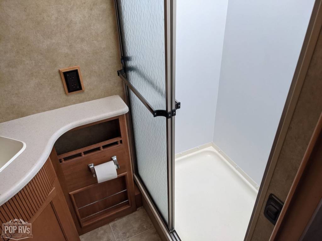 Photo 2 - 2008 Winnebago Class A Motorhome rental photo 15