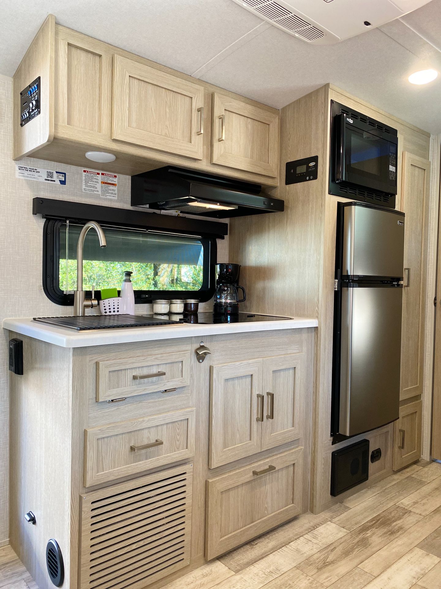 Photo 8 - 2022 Forest River Travel Trailer rental photo 10