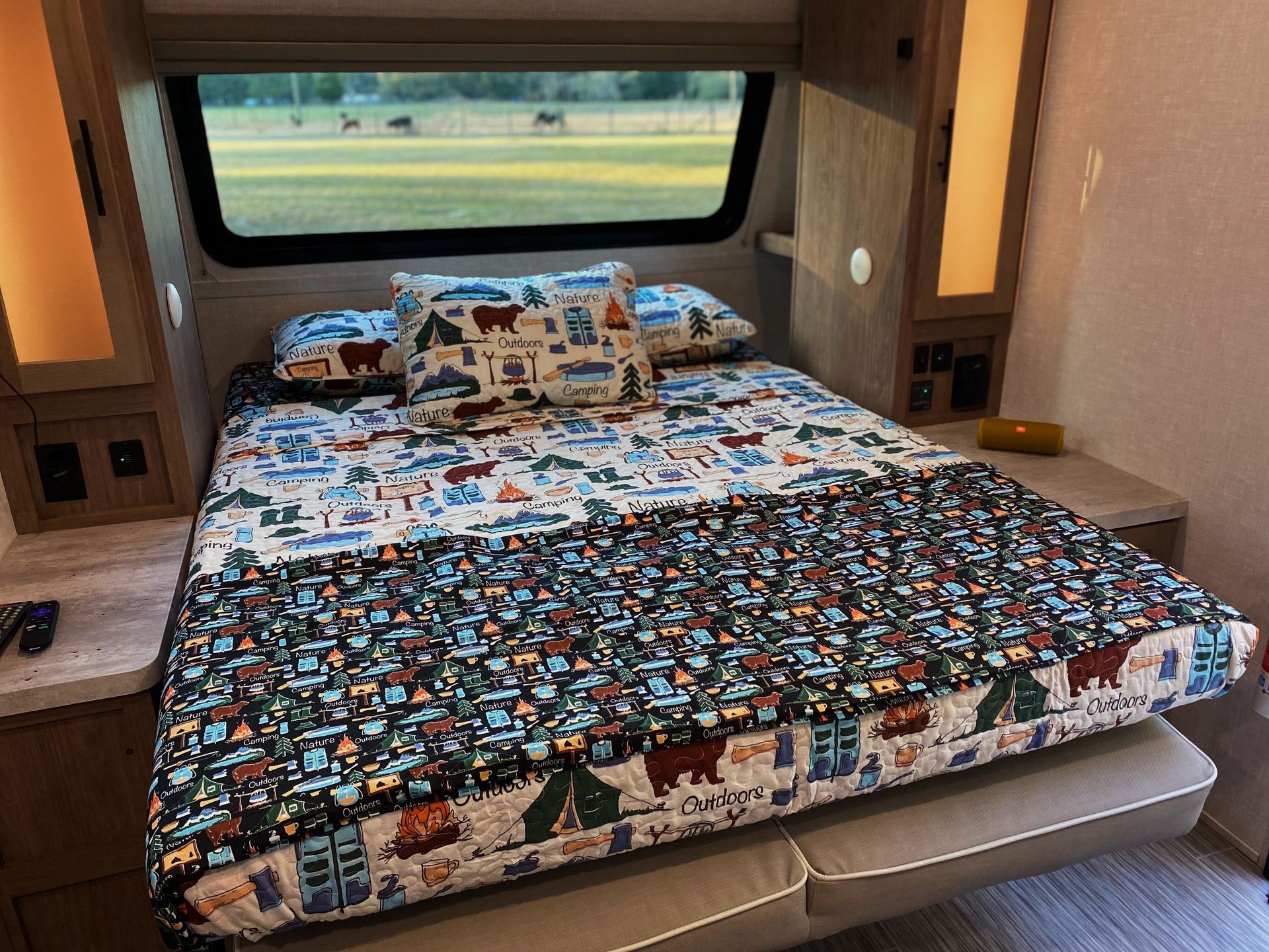 Photo 4 - 2022 Forest River Travel Trailer rental photo 6