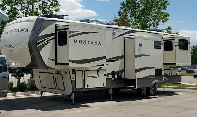 Photo 0 - 2017 Keystone Fifth Wheel rental photo 2