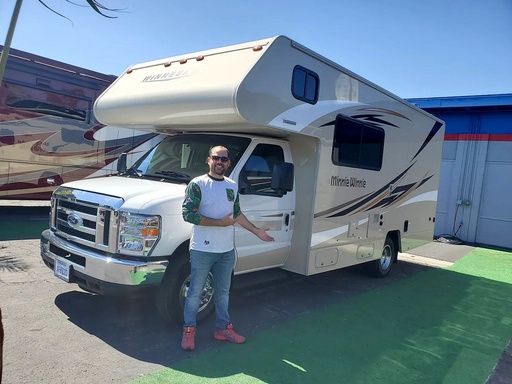 2018 Winnebago Minnie Winnie Class C Motorhome for rent in , CO