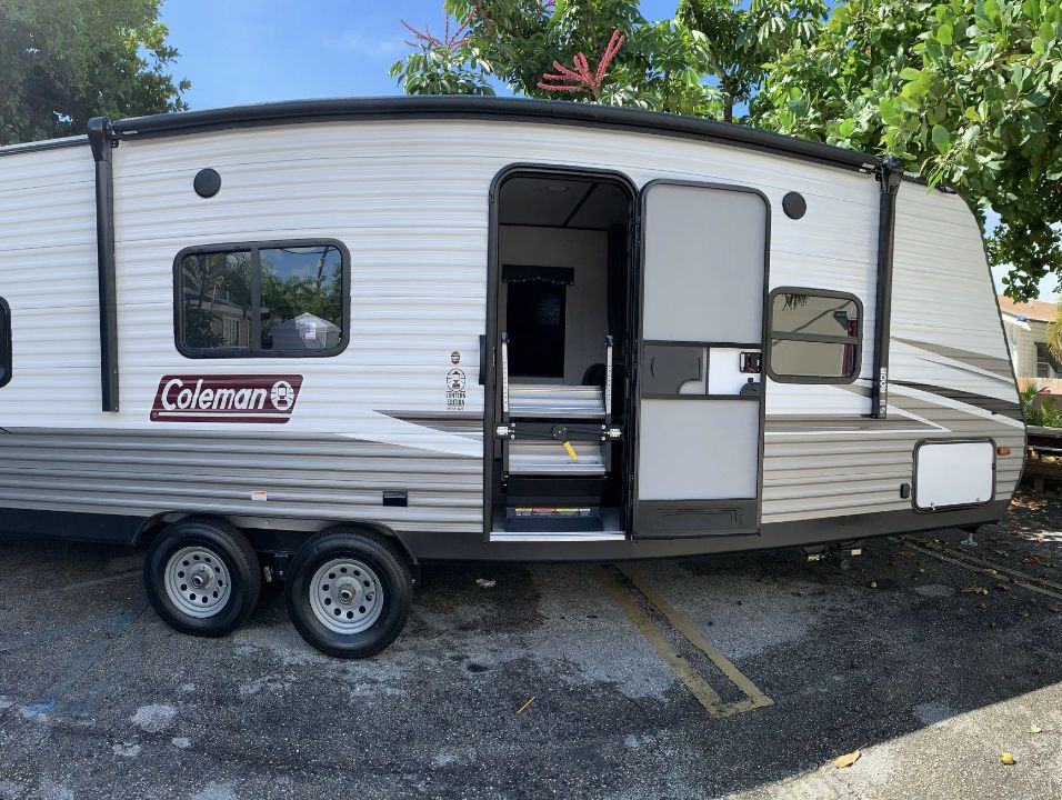 Photo 3 - 2021 Dutchmen Travel Trailer rental photo 5