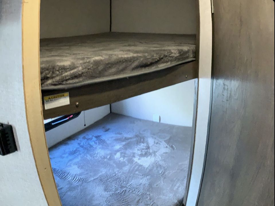 Photo 11 - 2021 Dutchmen Travel Trailer rental photo 13