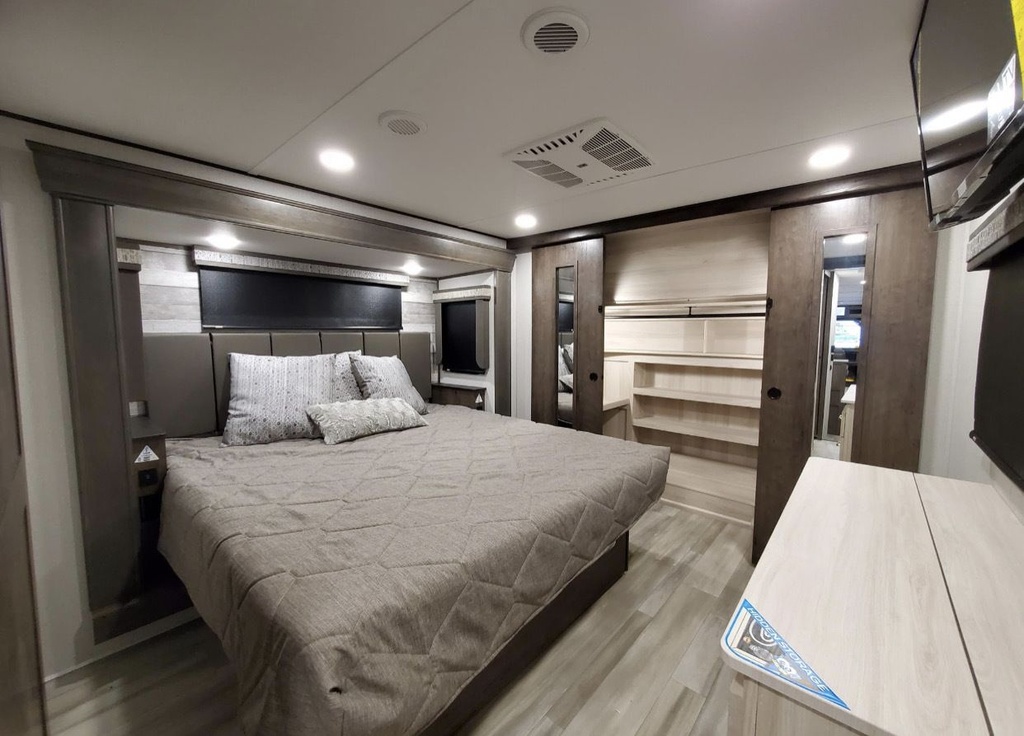 Photo 4 - 2021 Other Fifth Wheel rental photo 6