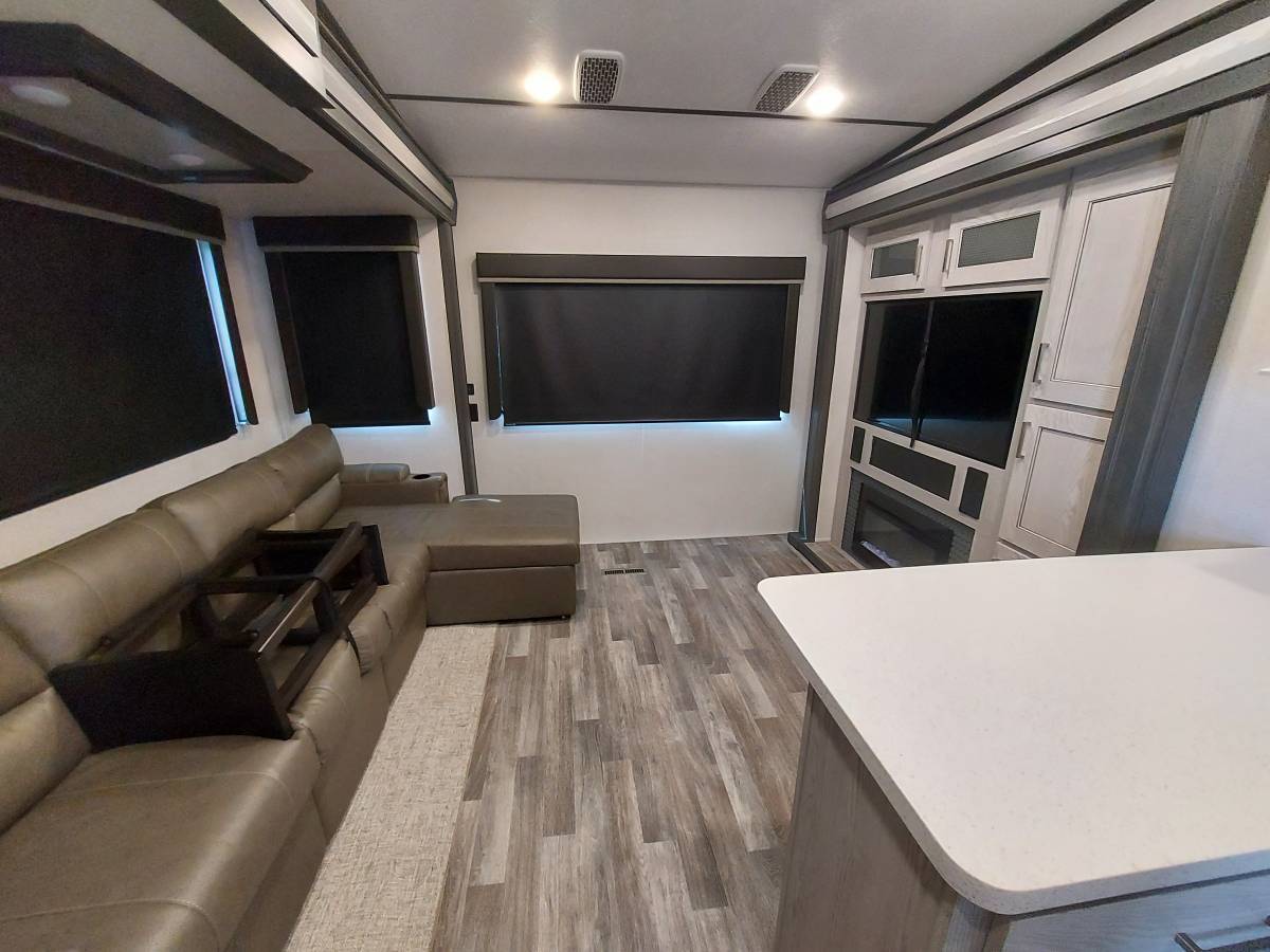 Photo 2 - 2021 Keystone Fifth Wheel rental photo 4