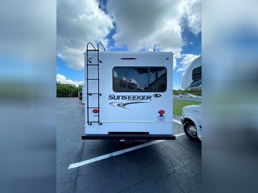 2019 Forest River SUNSEEKER 3250DSLE Class B Motorhome for rent in Miami, FL