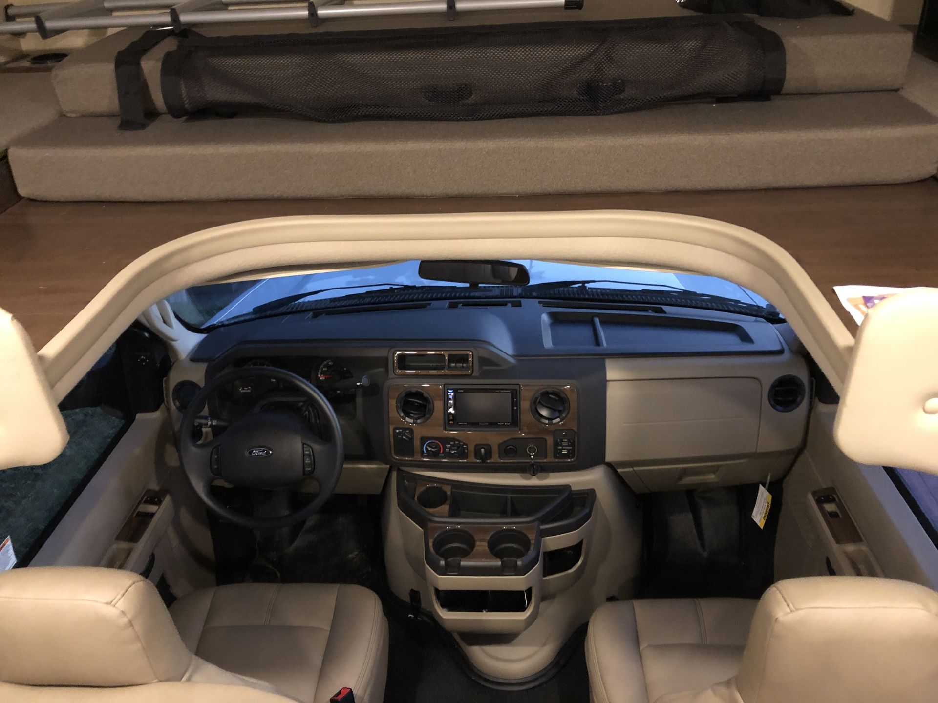 Photo 3 - 2020 Thor Class C Motorhome rental photo 8
