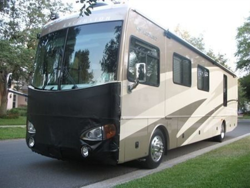 Photo 6 - 2006 Fleetwood Class A Motorhome rental photo 8