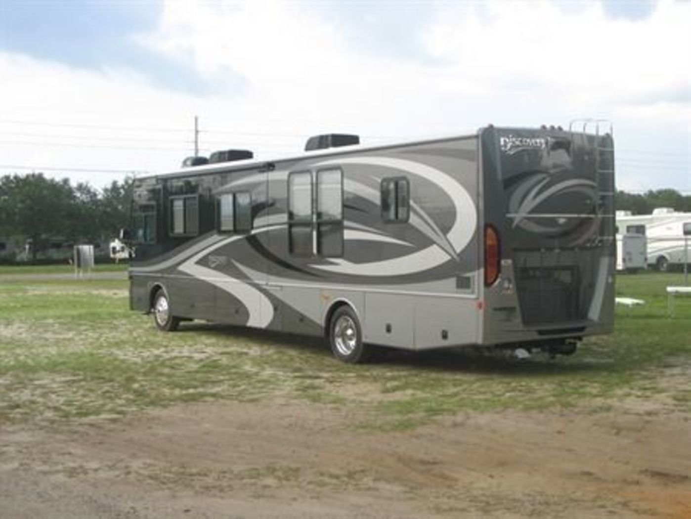 Photo 4 - 2008 Fleetwood Class A Motorhome rental photo 6