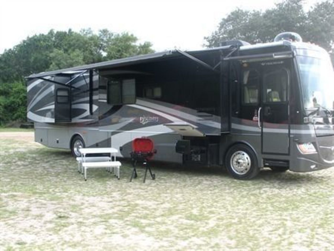 Photo 13 - 2008 Fleetwood Class A Motorhome rental photo 15