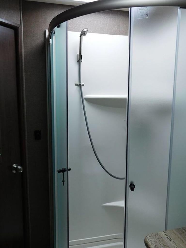 Photo 4 - 2019 Thor Class A Motorhome rental photo 6