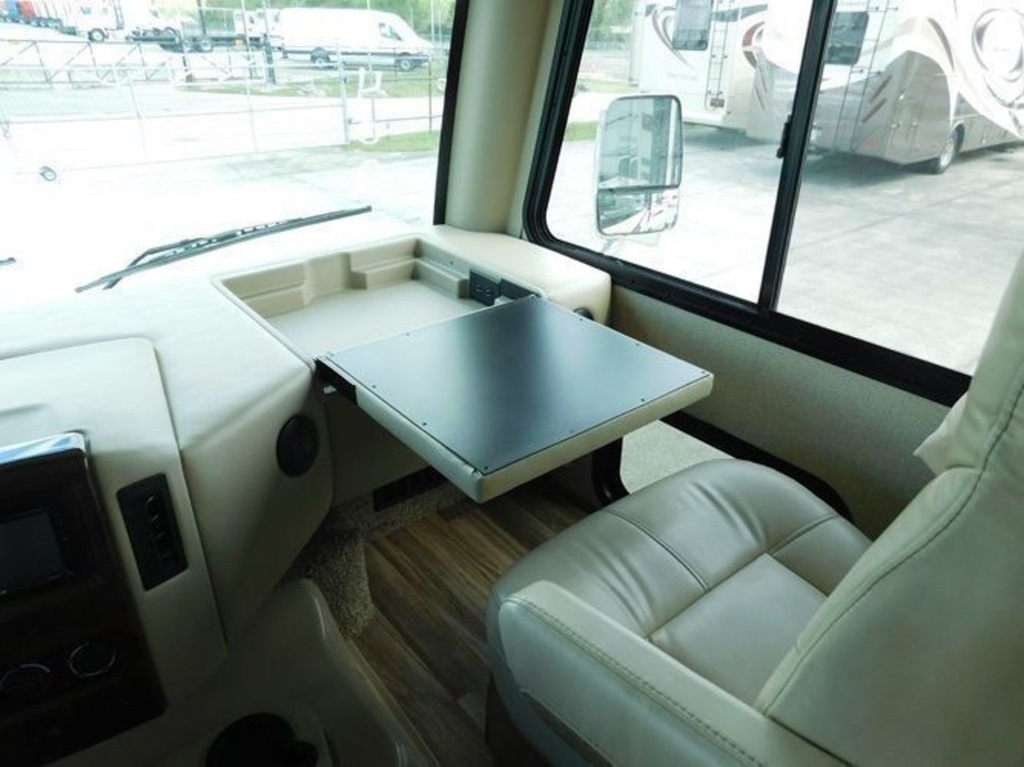 Photo 8 - 2019 Thor Class A Motorhome rental photo 10
