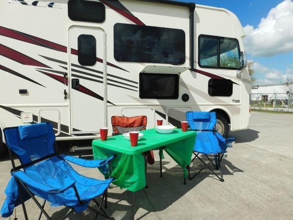 Photo 20 - 2019 Thor Class A Motorhome rental photo 22