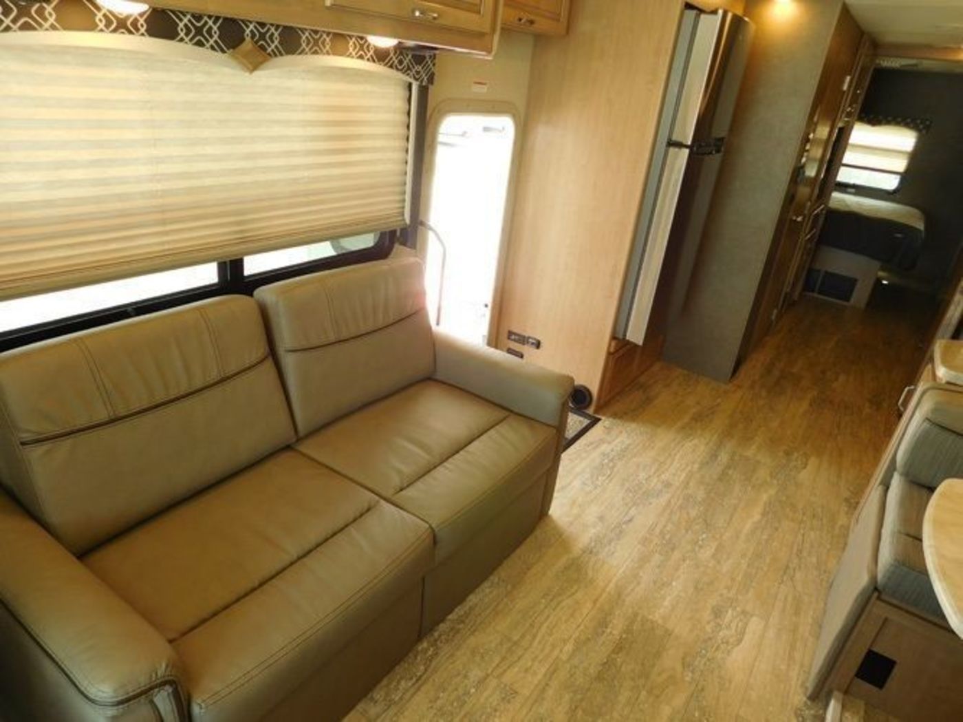 Photo 6 - 2018 Thor Class A Motorhome rental photo 8
