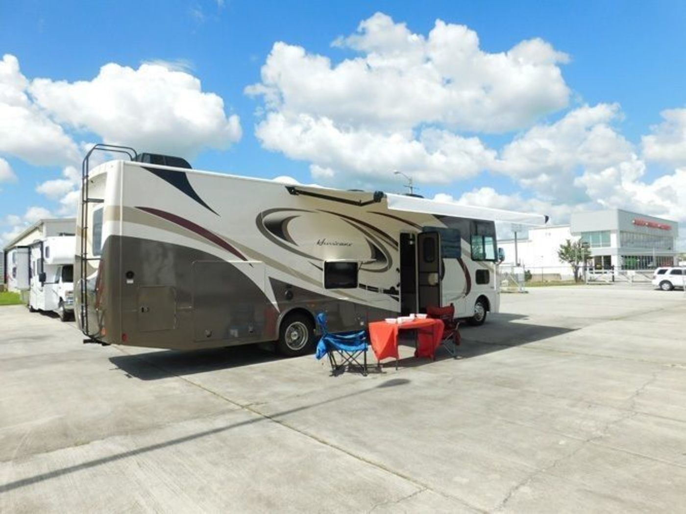 Photo 18 - 2018 Thor Class A Motorhome rental photo 20