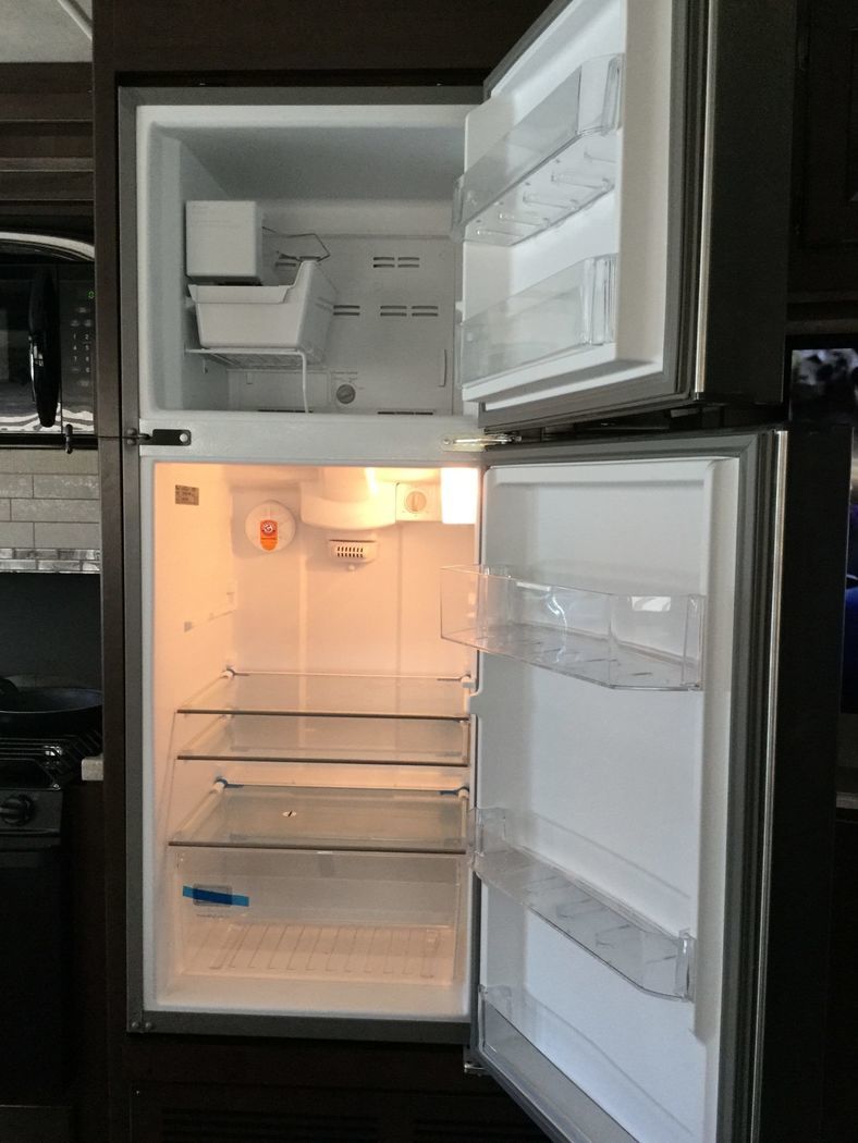 Photo 7 - 2019 Thor Class A Motorhome rental photo 9