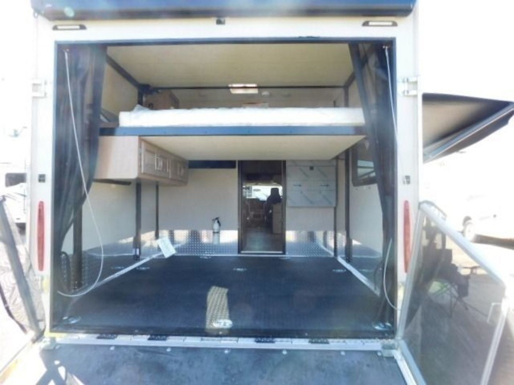 Photo 2 - 2021 Thor Class C Motorhome rental photo 4