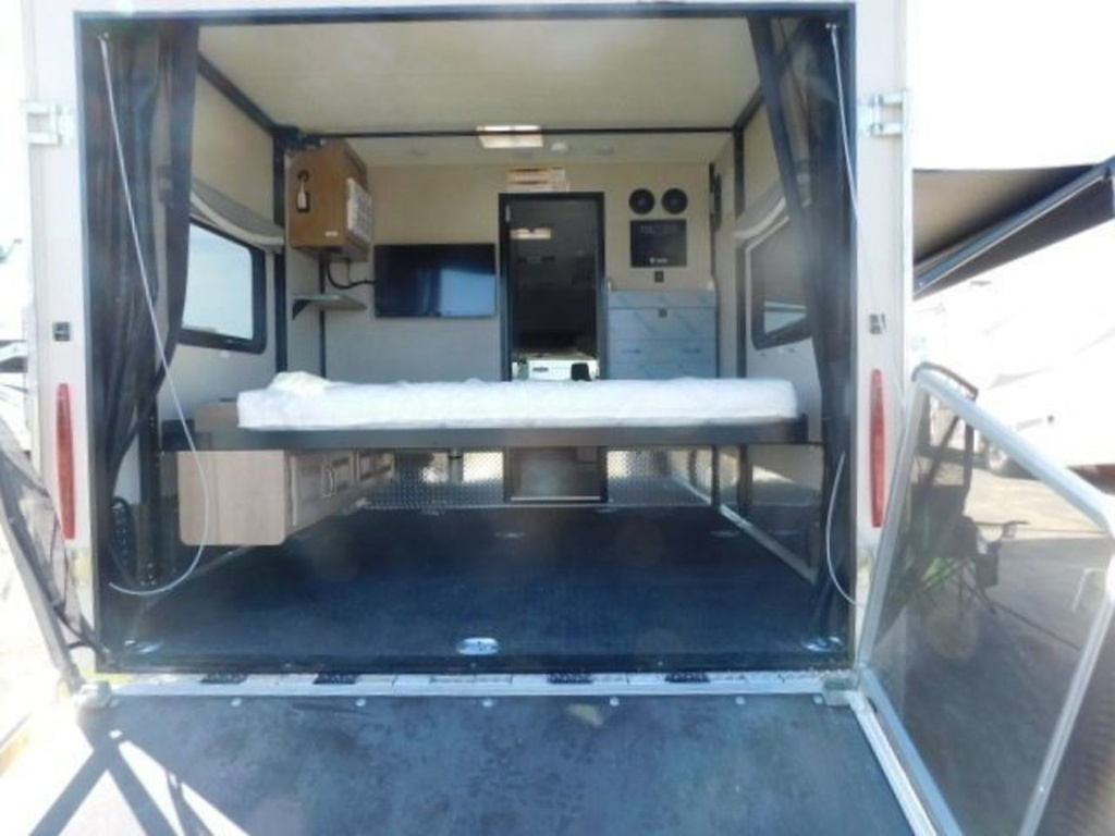 Photo 3 - 2021 Thor Class C Motorhome rental photo 5