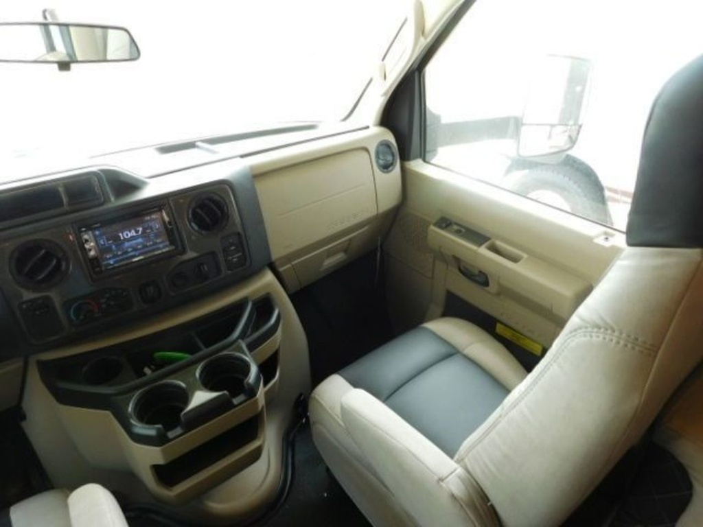 Photo 20 - 2021 Thor Class C Motorhome rental photo 22