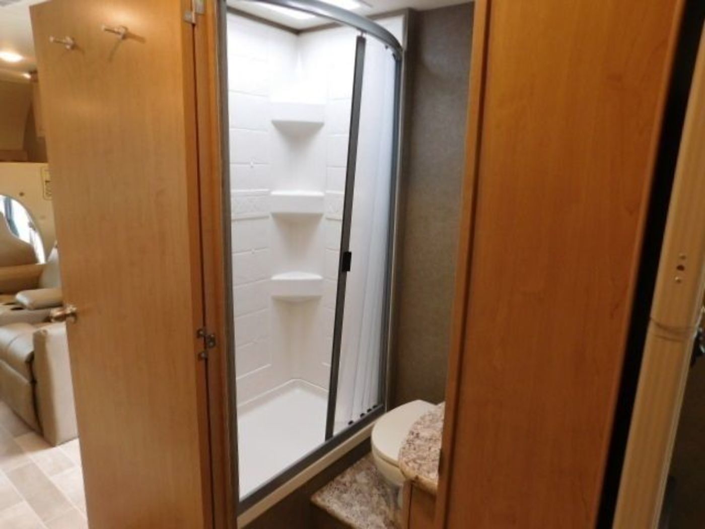 Photo 5 - 2021 Thor Class C Motorhome rental photo 7