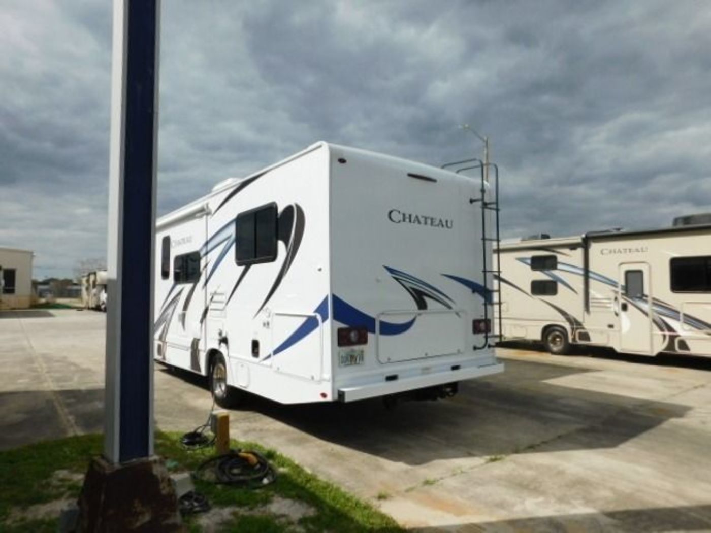 Photo 14 - 2021 Thor Class C Motorhome rental photo 16