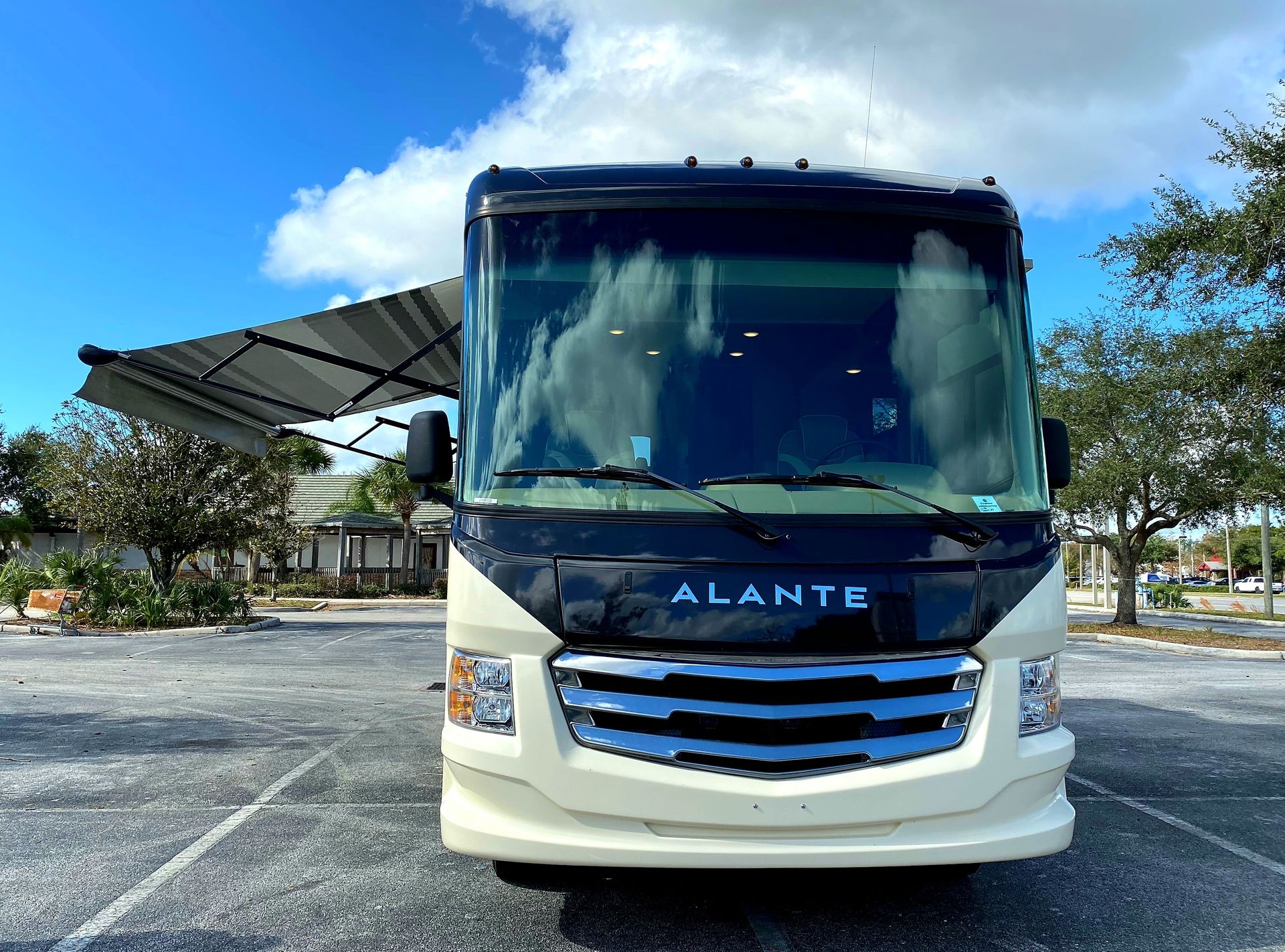 Photo 2 - 2020 Jayco Class A Motorhome rental photo 4