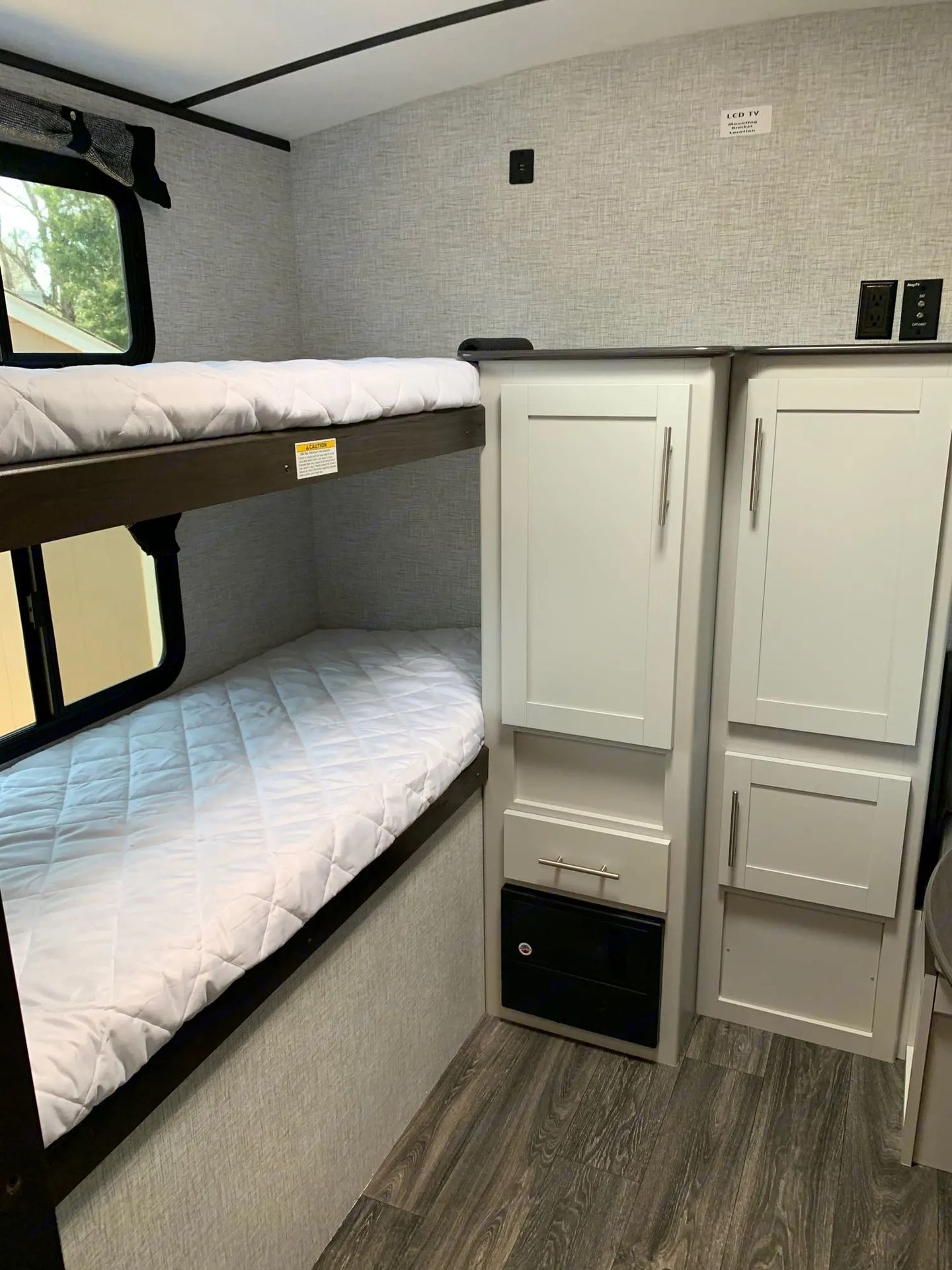 Photo 36 - 2022 Keystone Travel Trailer rental photo 38