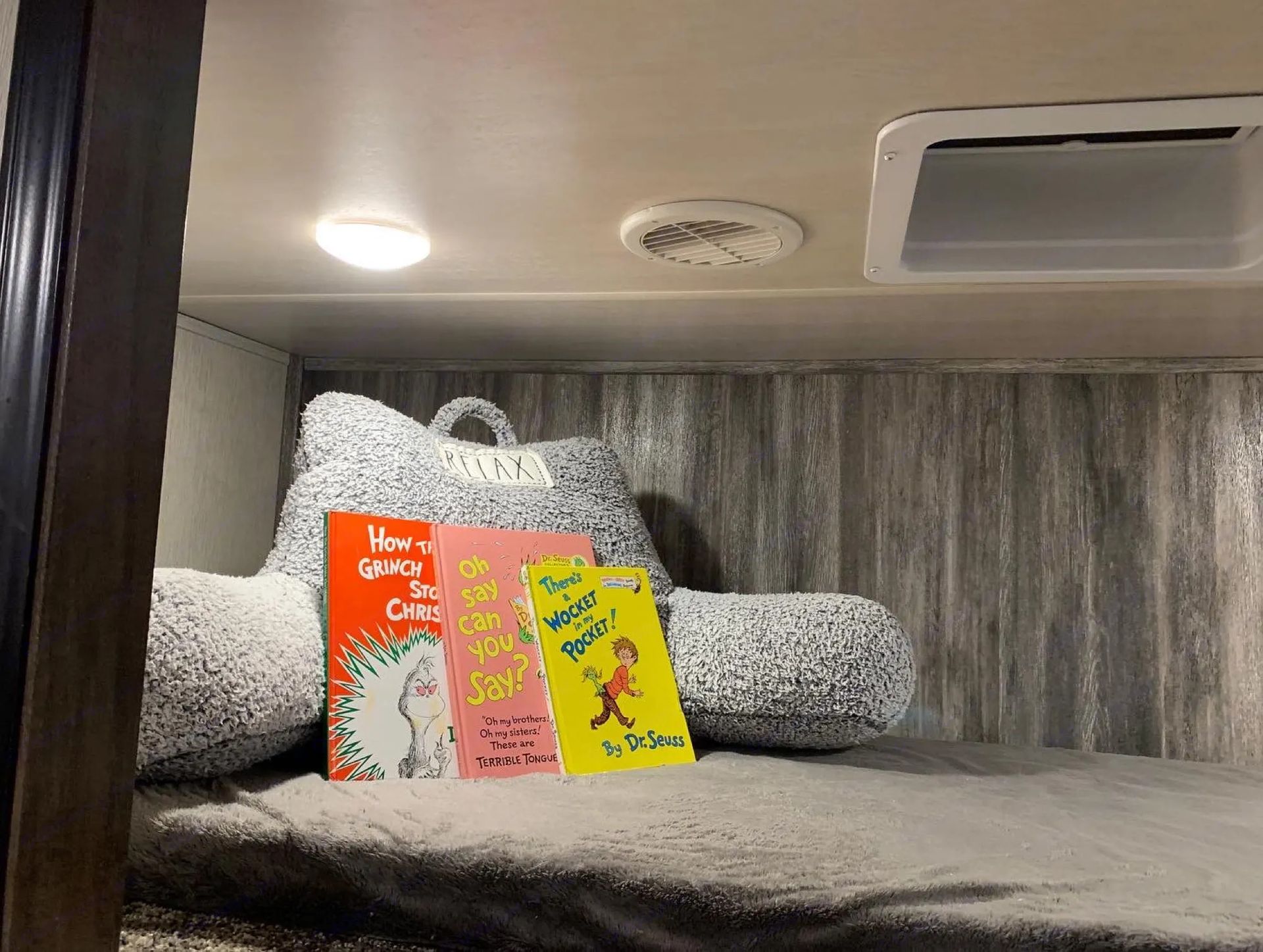 Photo 9 - 2019 Heartland Travel Trailer rental photo 11