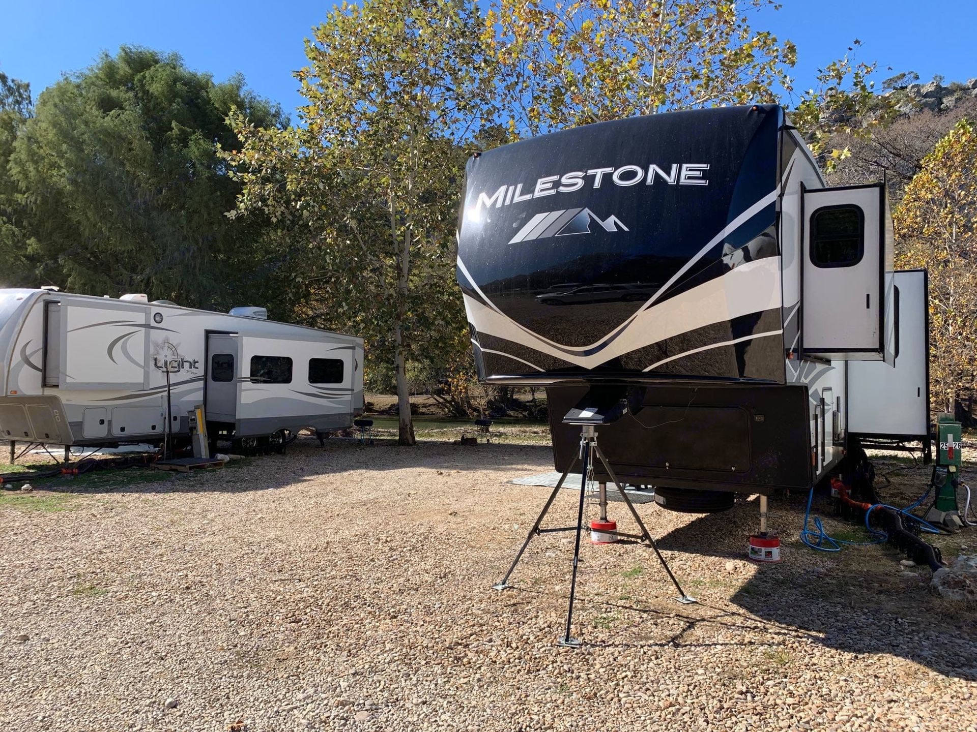 Photo 30 - 2019 Heartland Travel Trailer rental photo 32