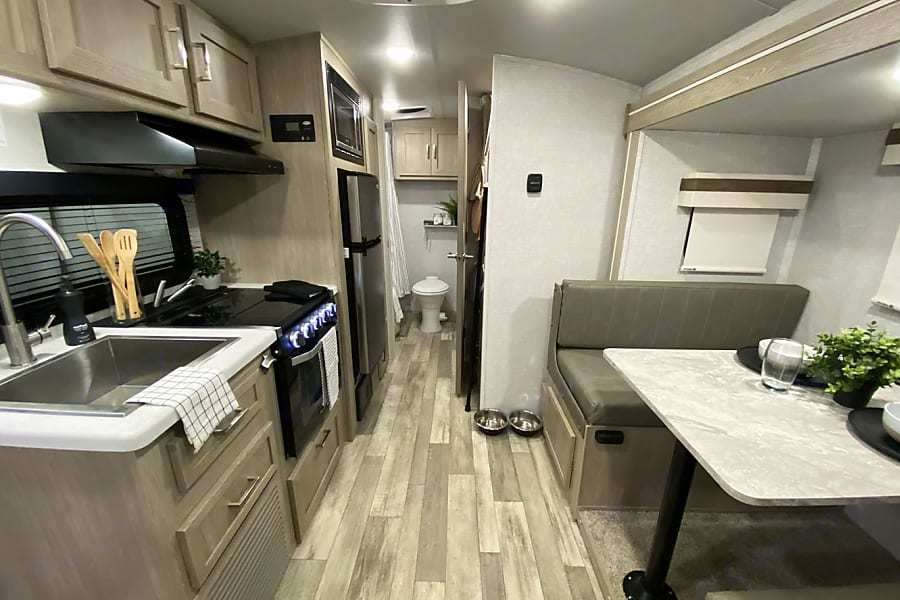 Photo 12 - 2022 Forest River Travel Trailer rental photo 14