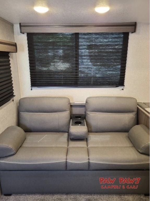 Photo 3 - 2021 Crossroads Travel Trailer rental photo 5