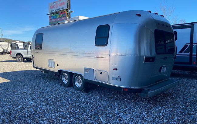 Photo 8 - 2020 SAFARI Travel Trailer rental photo 10