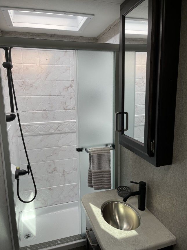 Photo 1 - 2021 Jayco Class A Motorhome rental photo 5