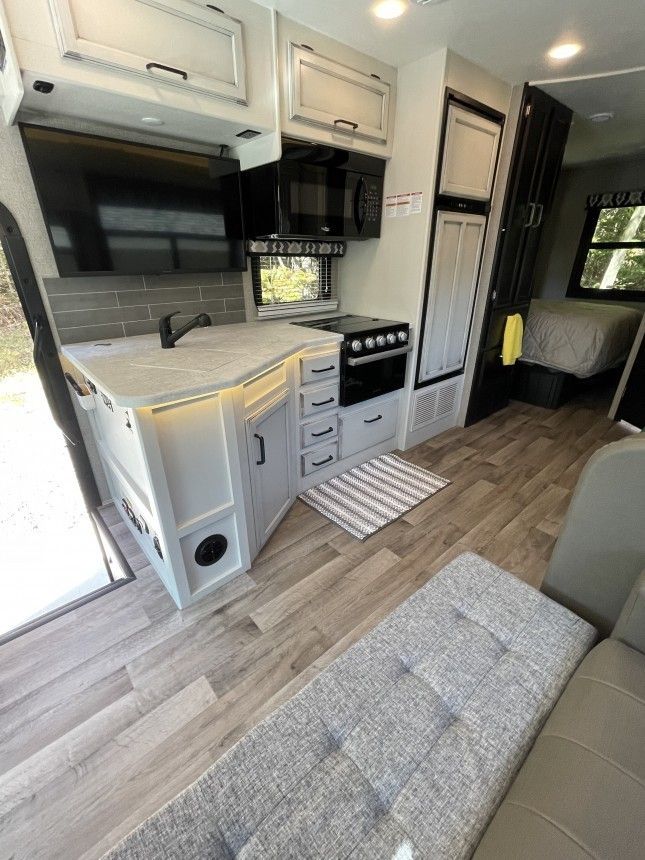 Photo 2 - 2021 Jayco Class A Motorhome rental photo 22