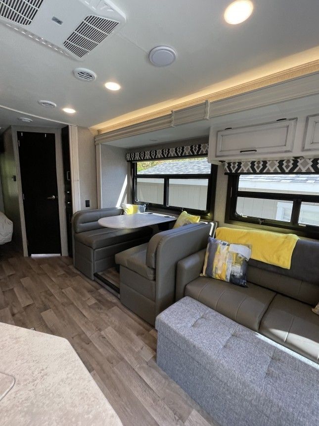 Photo 3 - 2021 Jayco Class A Motorhome rental photo 28