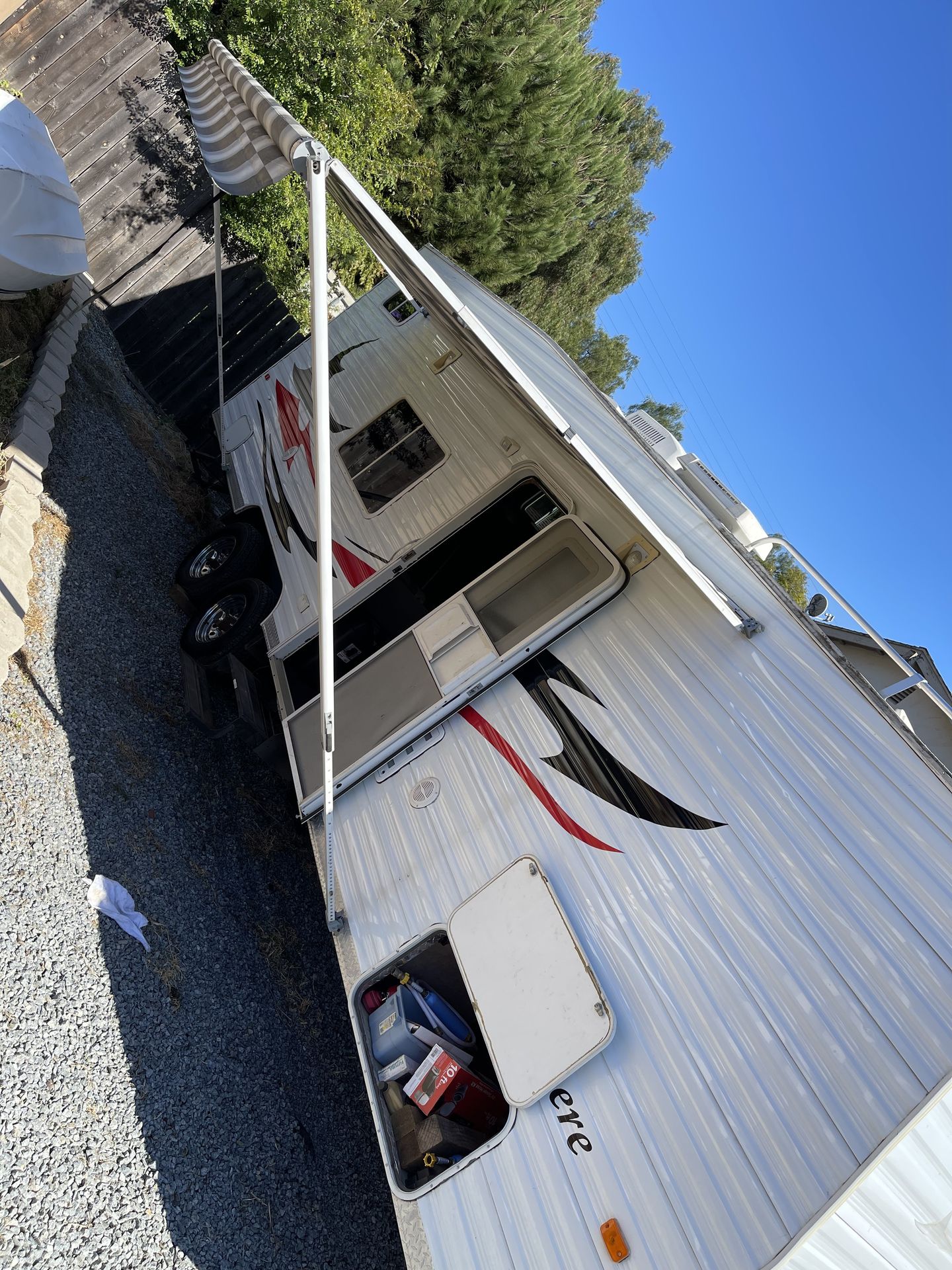 Photo 4 - 2007 American Freedom Toy Hauler rental photo 17