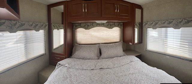 Photo 4 - 2007 Four Winds International Class C Motorhome rental photo 6