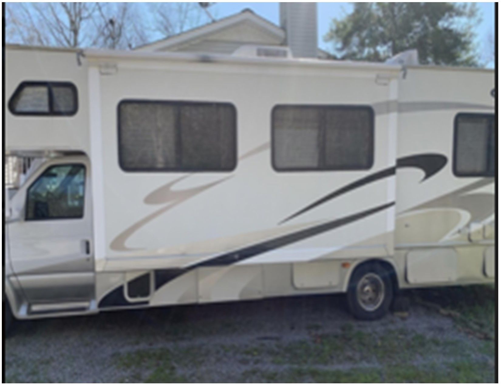 Photo 19 - 2007 Four Winds International Class C Motorhome rental photo 21