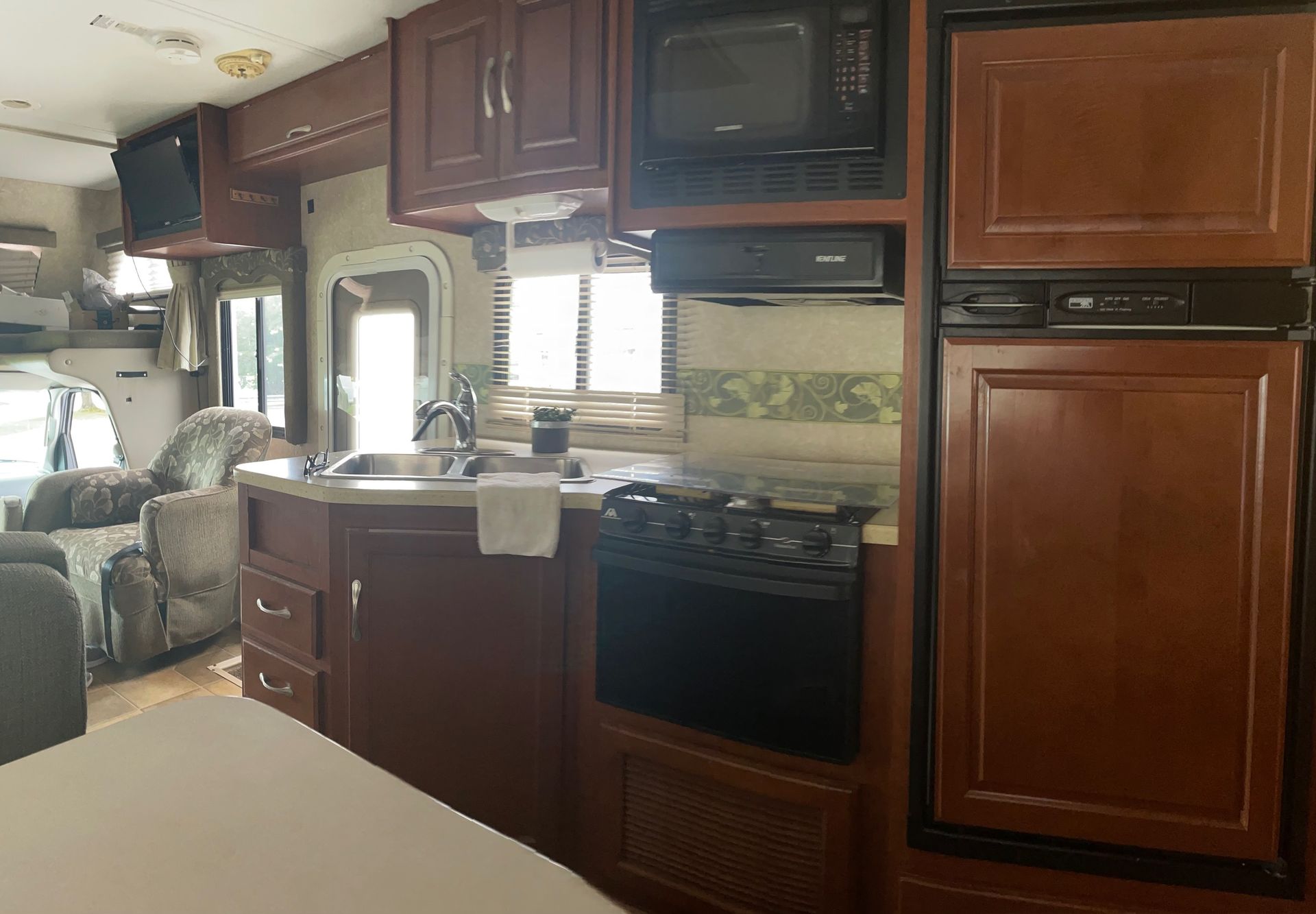 Photo 35 - 2007 Four Winds International Class C Motorhome rental photo 37