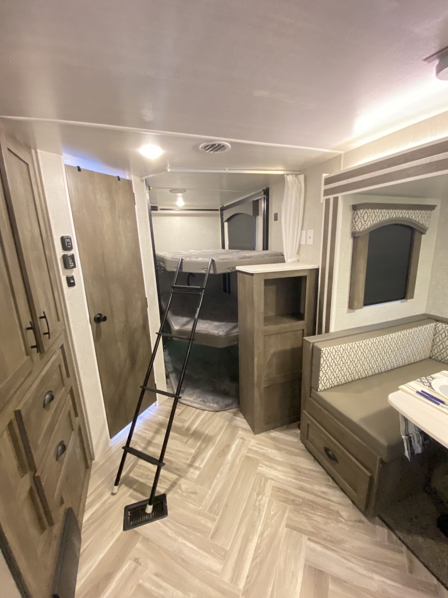 Photo 6 - 2021 Evo Travel Trailer rental photo 8