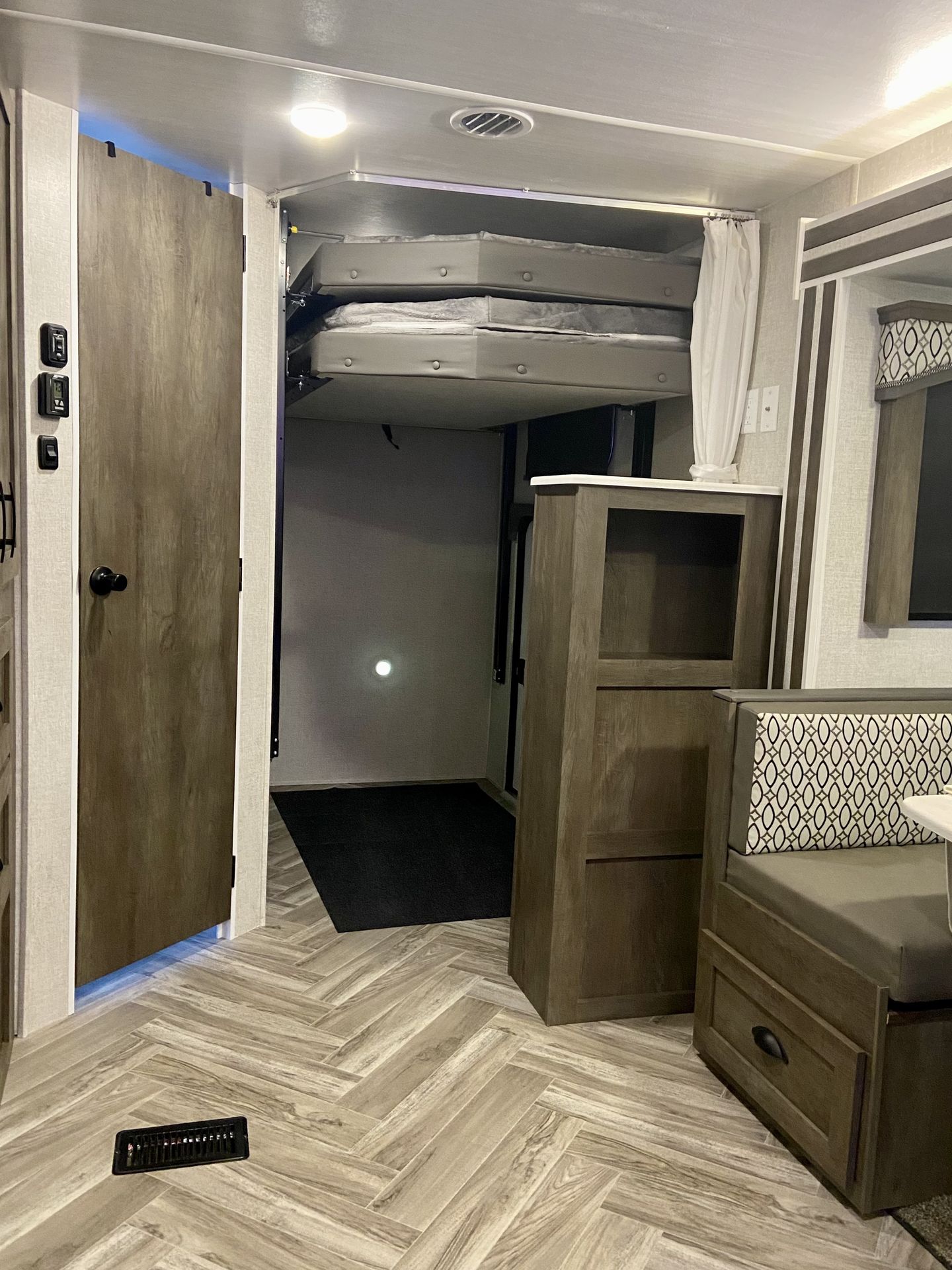 Photo 12 - 2021 Evo Travel Trailer rental photo 14