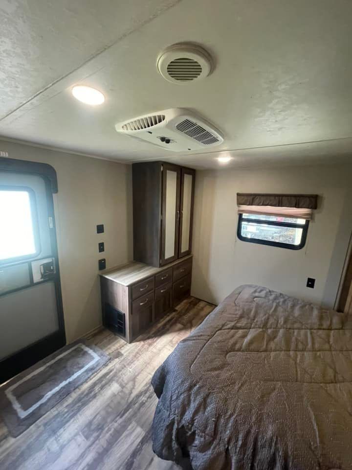 Photo 6 - 2021 Palomino Travel Trailer rental photo 8