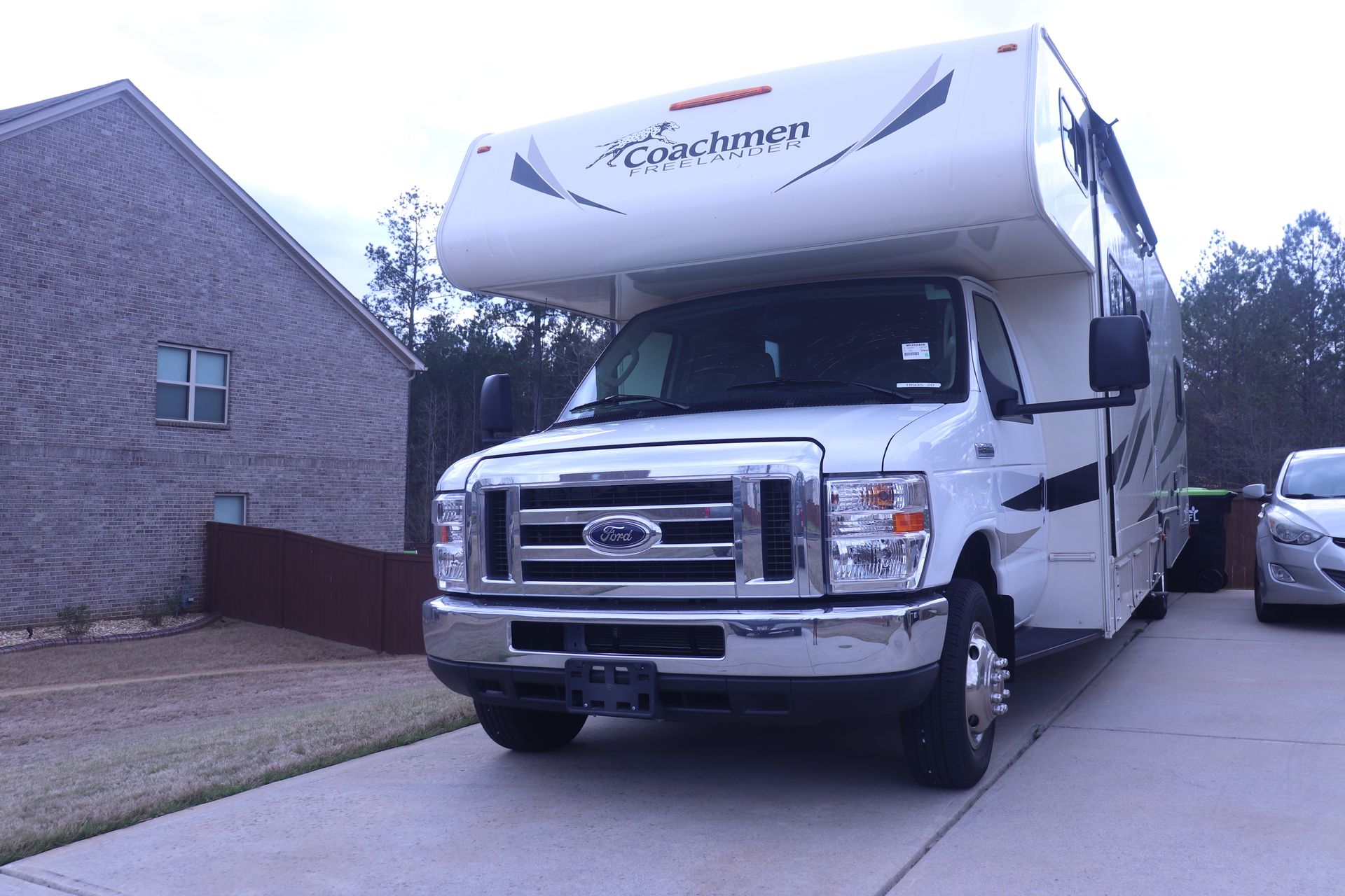 Photo 4 - 2020 Coachmen Class C Motorhome rental photo 6