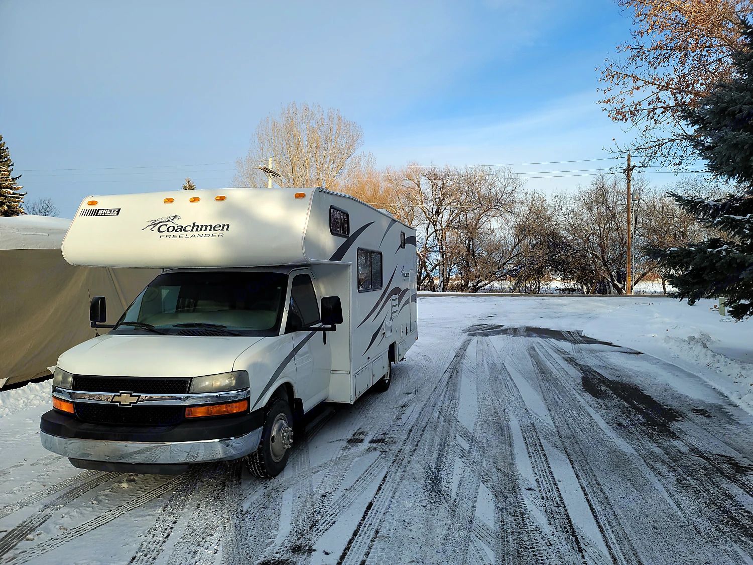 Photo 22 - 2011 Coachmen Class C Motorhome rental photo 24