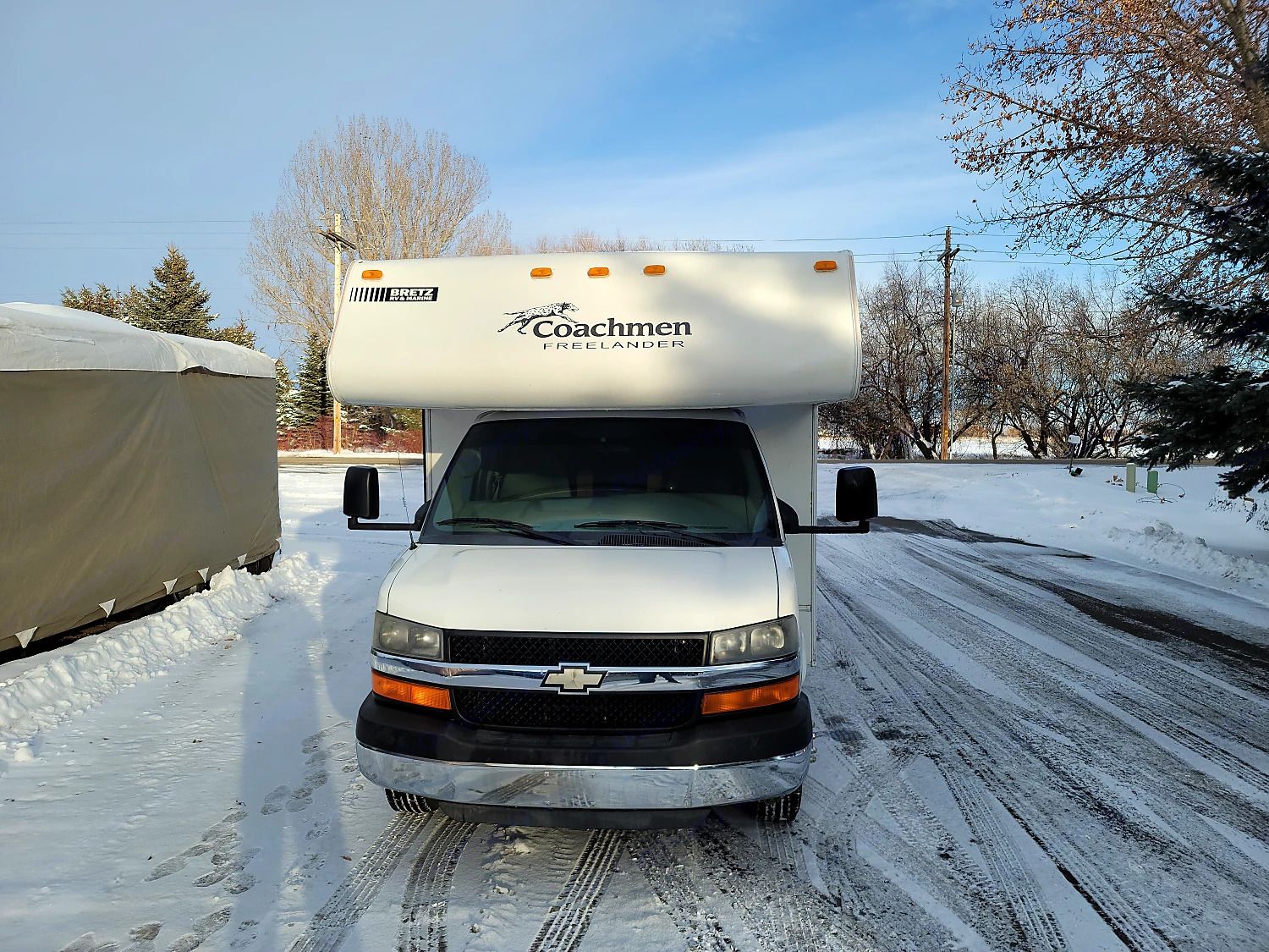 Photo 24 - 2011 Coachmen Class C Motorhome rental photo 26