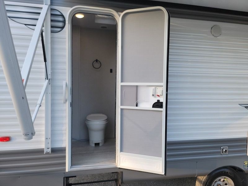 Photo 5 - 2021 Shasta Travel Trailer rental photo 7